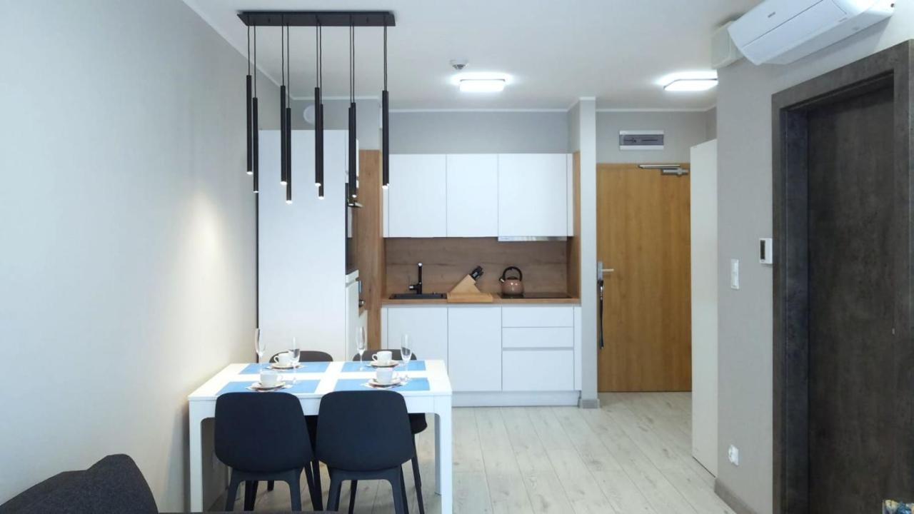 Private Apartment, Aircondition, Hd Tv Pl & De, Wifi, Garage, Fully Equipped, Near Beach Kołobrzeg Eksteriør billede