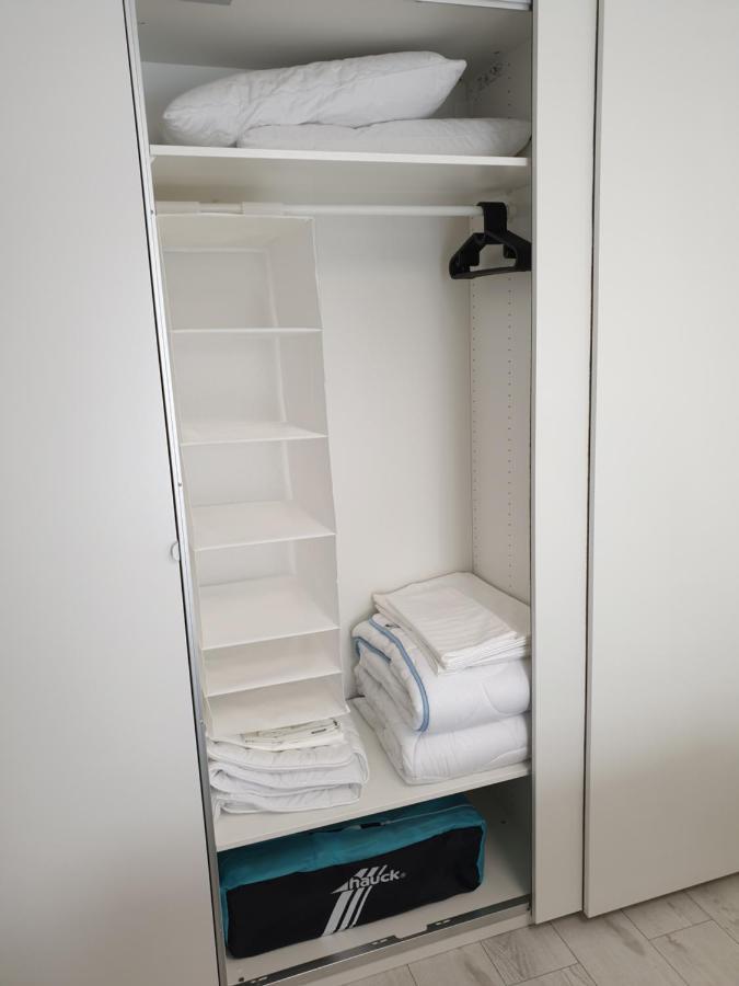 Private Apartment, Aircondition, Hd Tv Pl & De, Wifi, Garage, Fully Equipped, Near Beach Kołobrzeg Eksteriør billede